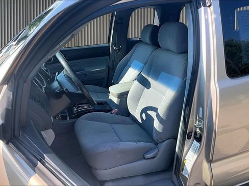 Used 2005 Toyota Tacoma 2WD Access Cab w/ Convenience Pkg image 23