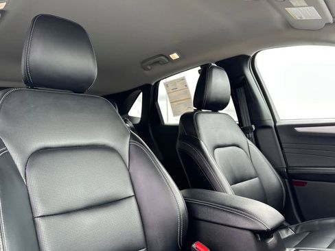 Certified 2025 Ford Escape Platinum image 17