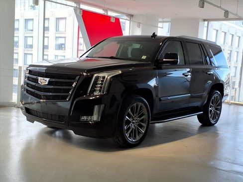Used 2020 Cadillac Escalade Luxury w/ Escalade Sport Edition image 1