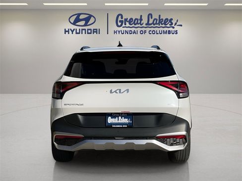 Used 2025 Kia Sportage EX w/ EX Premium Package image 4