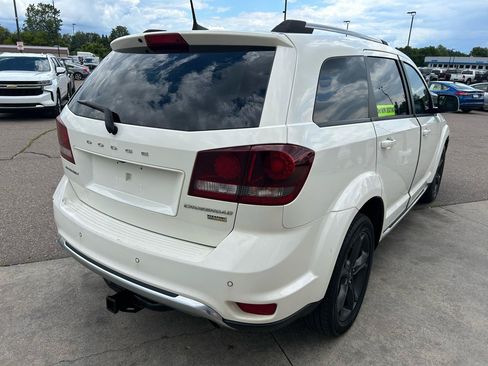 Used 2018 Dodge Journey Crossroad w/ Nav & Sun Group FWD image 5
