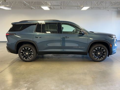 New 2026 Chevrolet Traverse LT w/ Sun and Wheel Package image 7