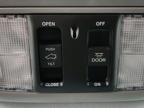Used 2023 Honda Odyssey EX-L image 20