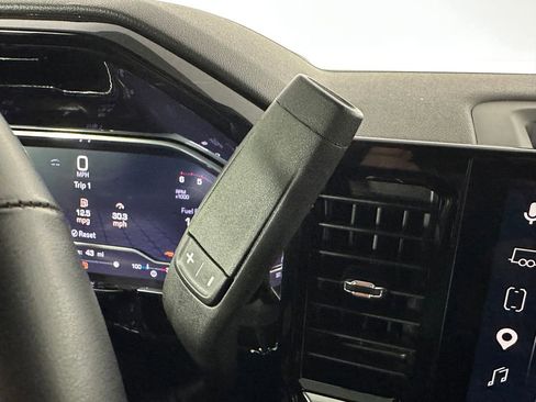 Used 2025 GMC Sierra 2500 SLE AWD/4WD image 24