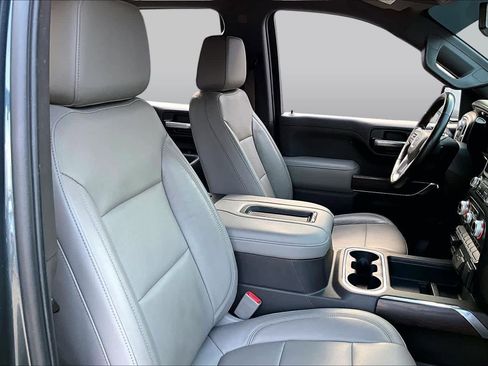 Used 2019 GMC Sierra 1500 SLT RWD image 9