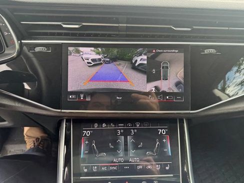 Used 2023 Audi Q8 Prestige w/ Prestige Package AWD/4WD image 19