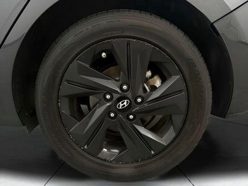 Used 2021 Hyundai Elantra SEL FWD image 29