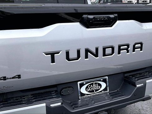 Used 2024 Toyota Tundra Platinum AWD/4WD image 30