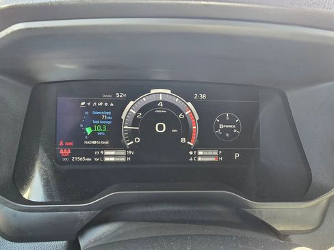 Used 2024 Toyota Tundra Limited AWD/4WD image 19