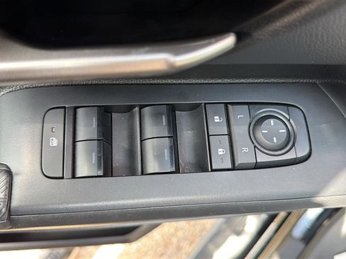 Used 2024 Toyota Tacoma TRD Sport image 16