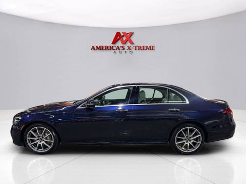 Used 2022 Mercedes-Benz E 350 4MATIC Sedan image 4