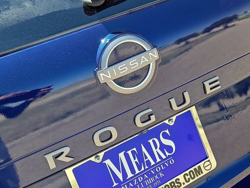Used 2025 Nissan Rogue SV AWD/4WD image 11