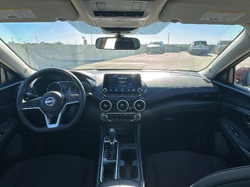 Used 2025 Nissan Sentra SV image 21