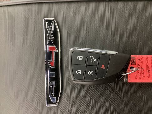 Used 2024 GMC Sierra 2500 AT4X image 31