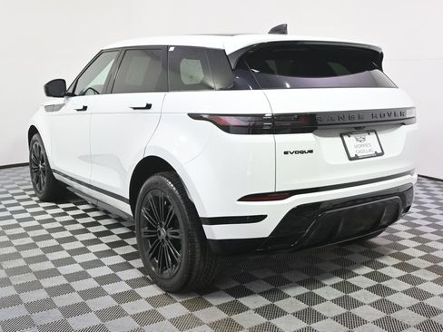 Used 2024 Land Rover Range Rover Evoque Dynamic SE AWD/4WD image 4