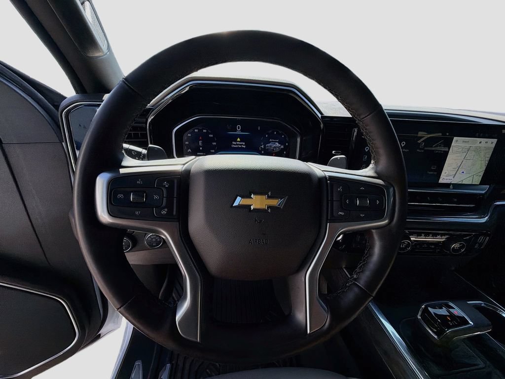 Used 2025 Chevrolet Silverado 1500 LTZ AWD/4WD image 11