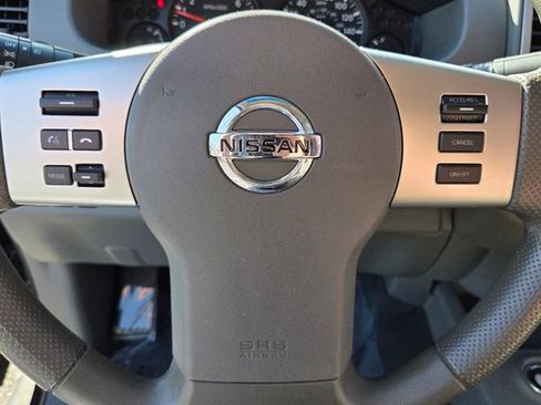 Used 2021 Nissan Frontier SV w/ Midnight Edition Floor Mats image 30