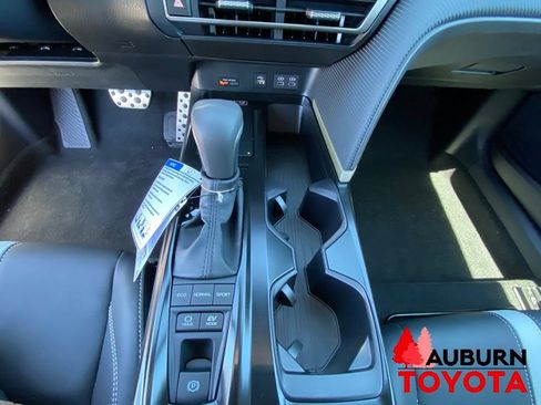 New 2026 Toyota Camry Hybrid AWD/4WD image 38