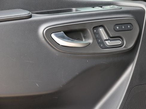 Used 2021 Mercedes-Benz Sprinter 3500 image 13