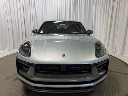 Certified 2026 Porsche Macan Turbo AWD/4WD image 36