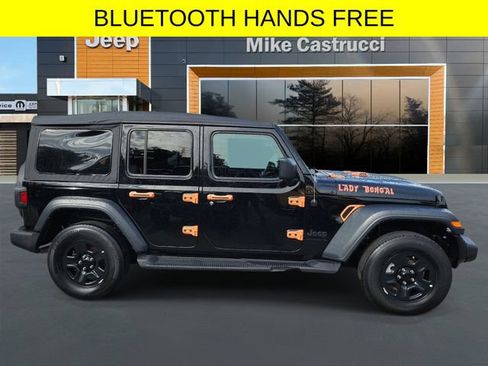 Used 2023 Jeep Wrangler Unlimited Sport AWD/4WD image 3