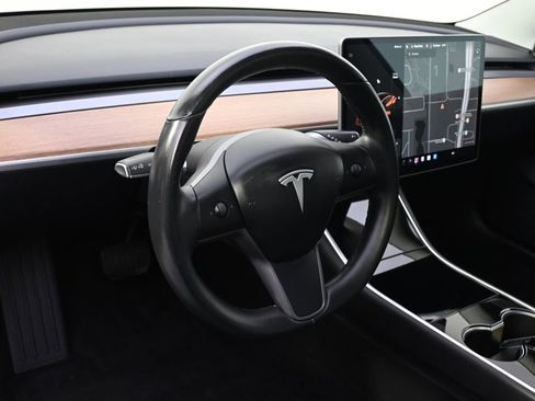 Used 2018 Tesla Model 3 Long Range AWD/4WD image 11