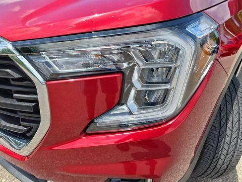 Used 2022 GMC Terrain SLE w/ Driver Convenience Package AWD/4WD image 33