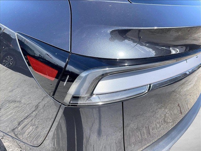 Used 2026 Tesla Model Y 2WD image 28