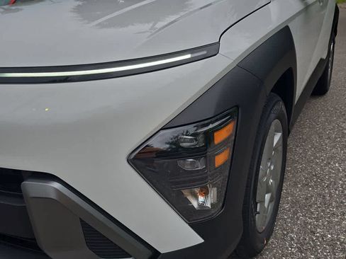 New 2027 Hyundai Kona SE FWD image 11