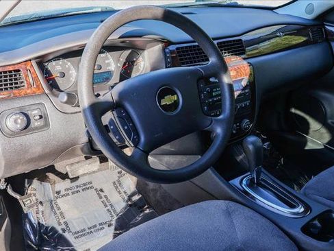 Used 2016 Chevrolet Impala LT image 10