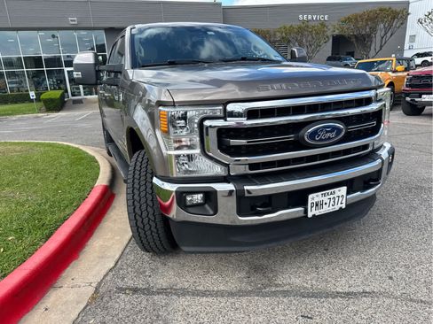 Used 2021 Ford F250 Lariat w/ Lariat Ultimate Package image 3