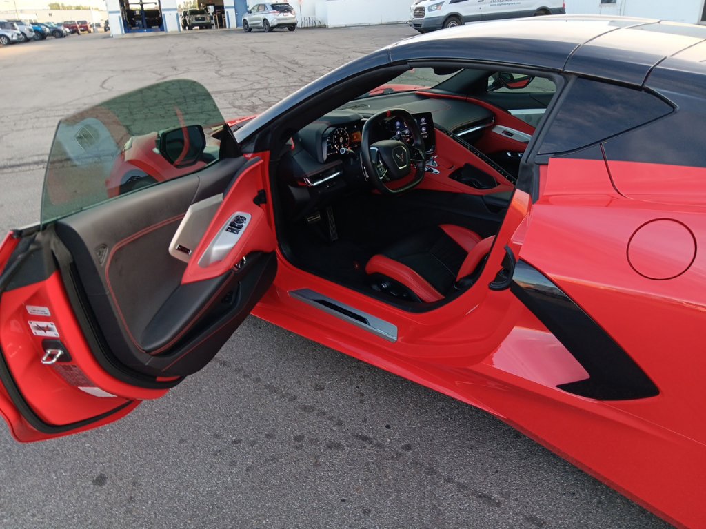 Used 2020 Chevrolet Corvette Stingray Preferred Cpe w/ 2LT Preferred Equipment Group RWD image 9