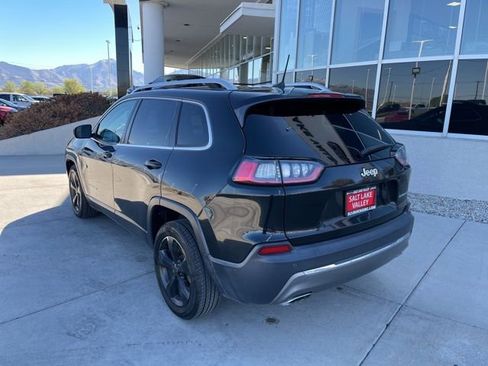Used 2019 Jeep Cherokee Limited w/ Luxury Group FWD image 5