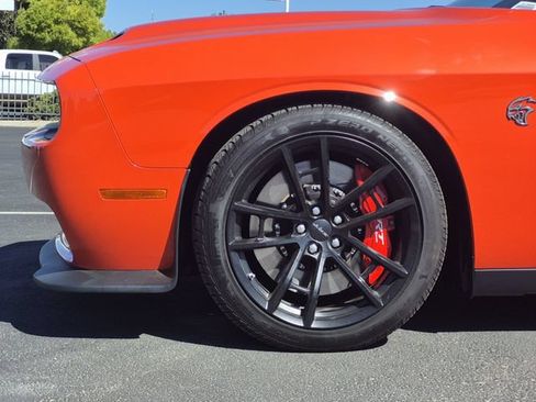 Used 2023 Dodge Challenger SRT Hellcat w/ Driver Convenience Group RWD image 10