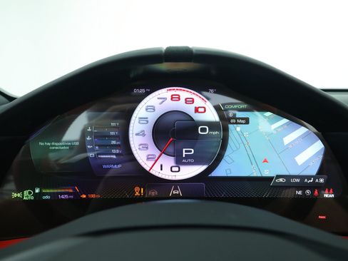 Certified 2025 Ferrari Roma Spider RWD image 28