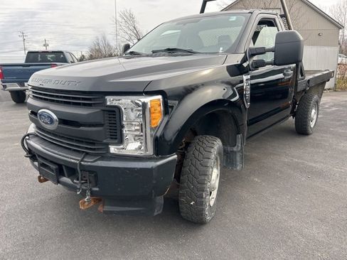 Used 2017 Ford F350 XL image 3