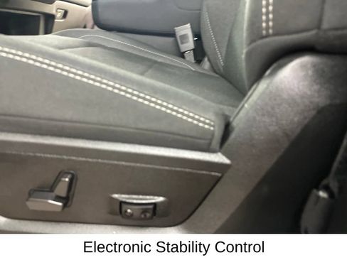 Used 2026 RAM 2500 Big Horn AWD/4WD image 33