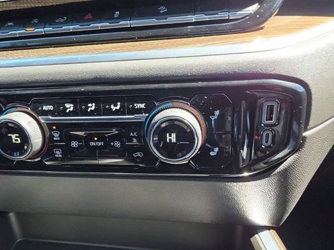 Certified 2024 Chevrolet Silverado 1500 LT Trail Boss w/ Convenience Package II AWD/4WD image 20