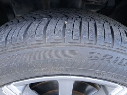 New 2023 INFINITI QX50 Sensory image 19