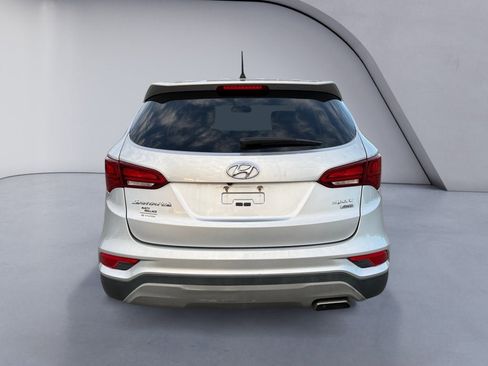Used 2018 Hyundai Santa Fe Sport image 2