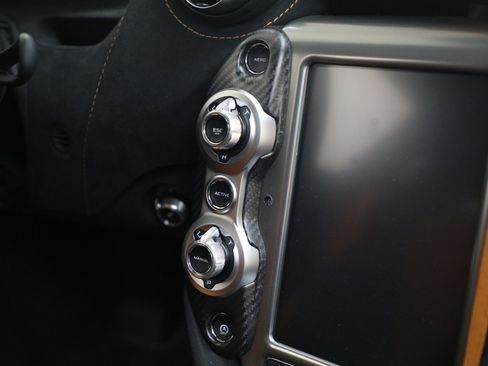 Used 2021 McLaren 720S RWD image 27