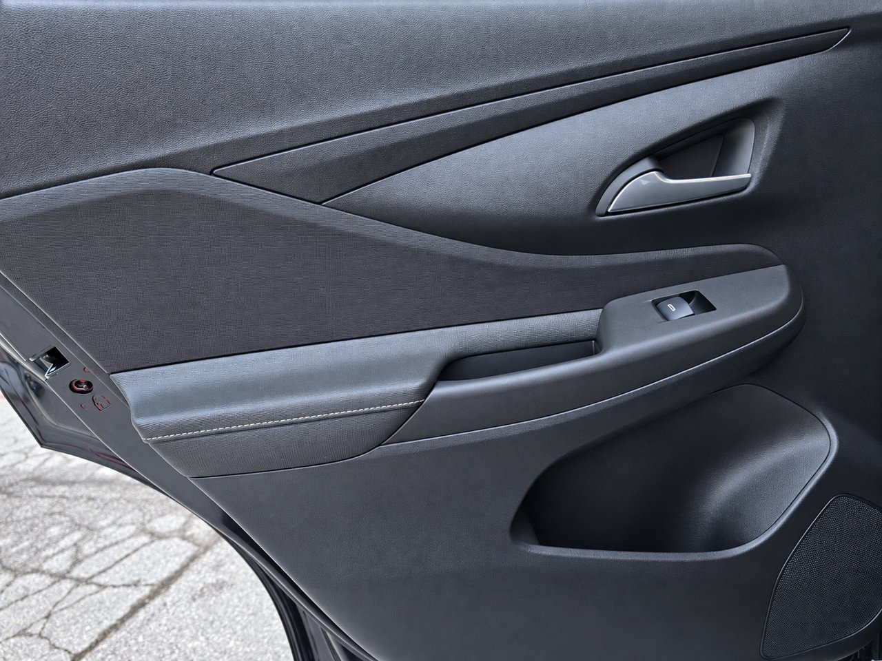Certified 2025 Buick Envista Preferred FWD image 23