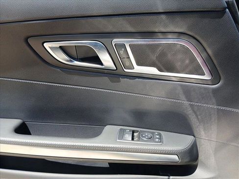 Used 2018 Mercedes-Benz AMG GT Roadster image 21
