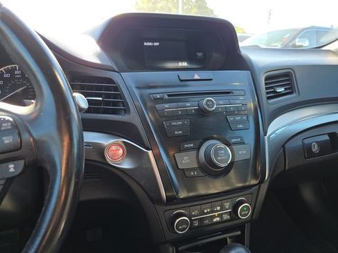 Used 2019 Acura ILX FWD image 16