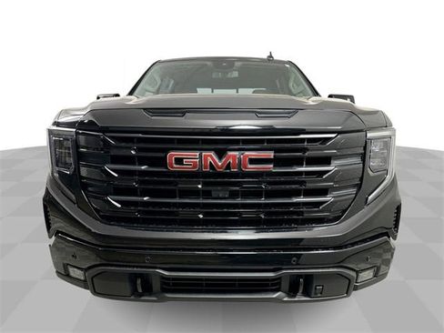 New 2025 GMC Sierra 1500 Elevation image 3