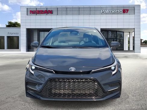 Used 2026 Toyota Corolla SE FWD image 2