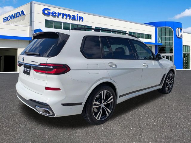 Used 2026 BMW X7 xDrive40i w/ M Sport Package AWD/4WD image 3