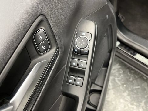 Certified 2025 Ford Escape ST-Line w/ Tech Pack #1 AWD/4WD image 9