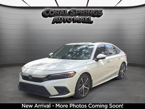 Used 2024 Honda Civic Touring image 4