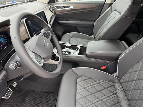 New 2025 Volkswagen Atlas SEL Premium R-Line image 10